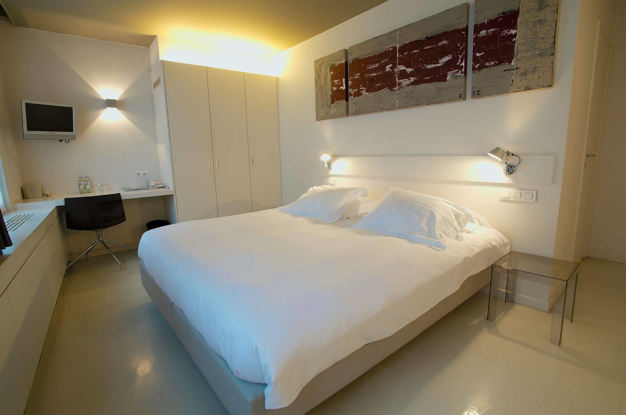 Hotel Matelote Antwerp Room photo